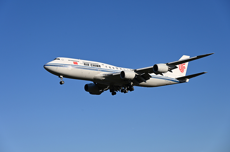 Chinese Airlines Resume Some Flights to Middle East