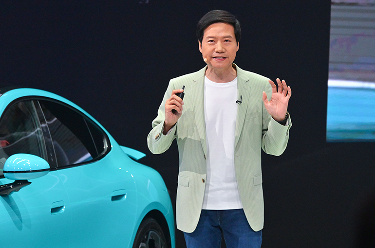 Xiaomi to Double Core Tech Investment in Next Five Years, Founder Says at Two Sessions