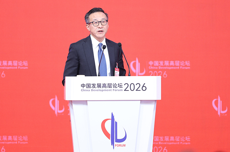 Alibaba Chairman Joseph Tsai Says AI’s Ultimate Aim Is Broad Social Benefit