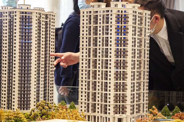 China’s Foreclosed Property Market Rebounds as Buyers Bid Up Auction Prices