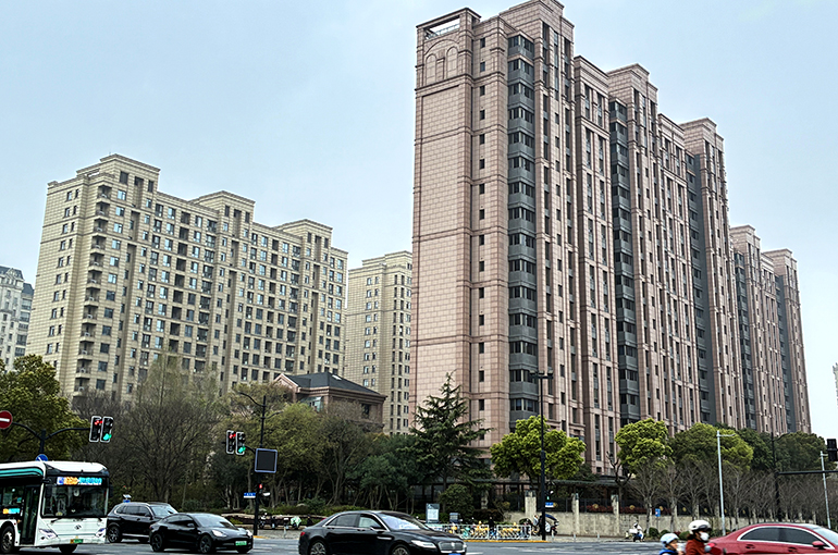 Shanghai's Pre-Owned Home Sales Hit Five-Year High in March