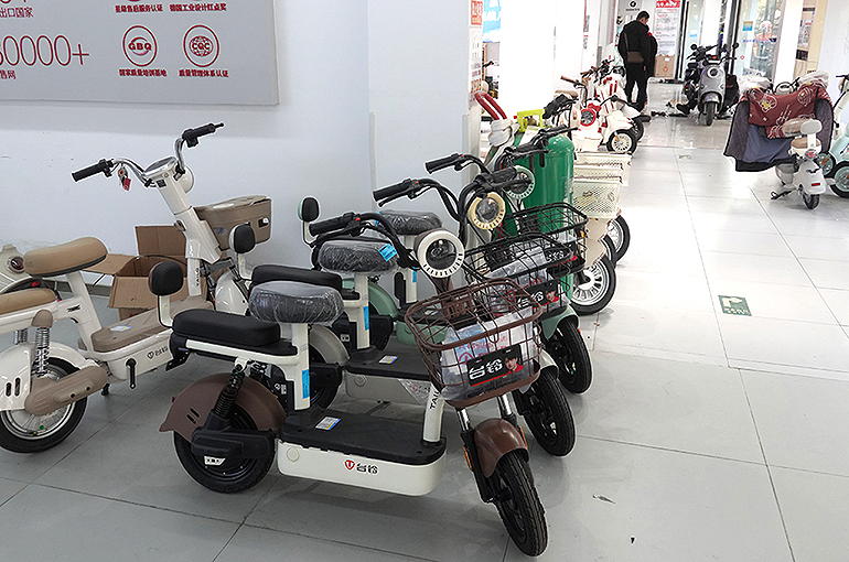 Chinese E-Bike Makers Raise Prices as Trade-In Subsidies End, Costs Climb