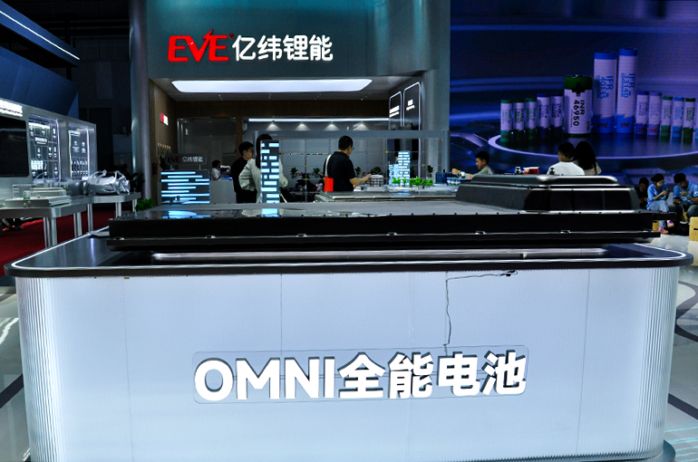 Eve Energy Soars After Chinese Battery Giant Predicts Up to 35% Jump in First-Quarter Profit