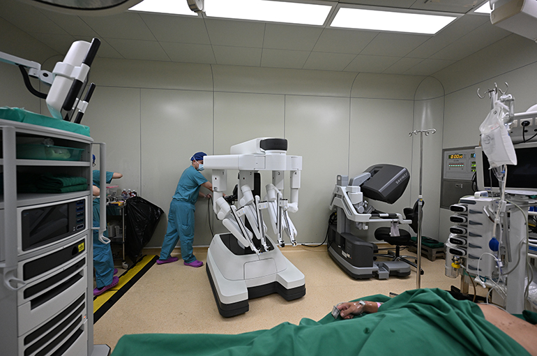 Beijing Urges Use of Innovative Medical Tech in New Industry Guidance Document