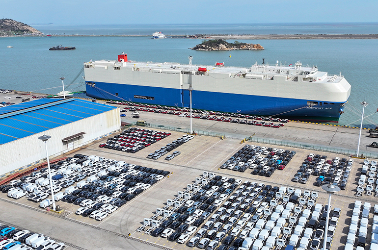 China’s First-Quarter Car Sales Fall 17% After NEV Tax Break Cut Back