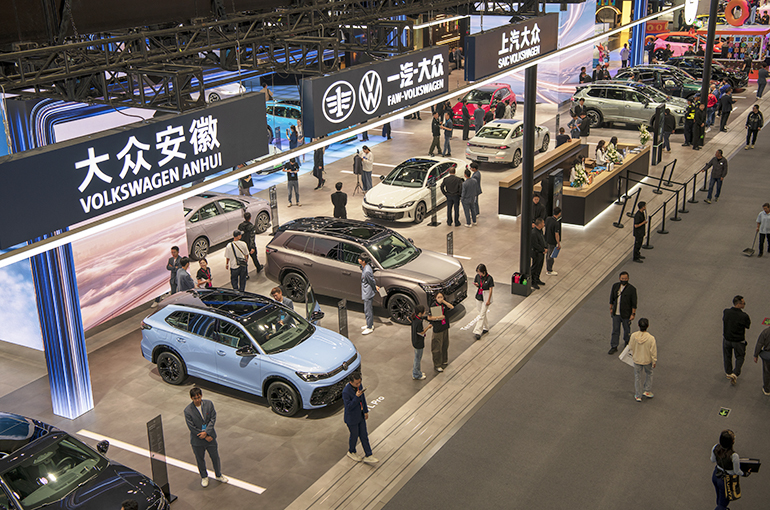 Volkswagen Anhui to Sell New EVs via Dealers Network of German Auto Giant's Other China JV