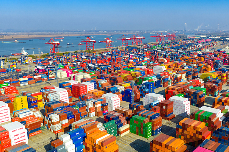 China’s First-Half Trade Jumps Most in Five Years, Climbing 18% to USD1.7 Trillion