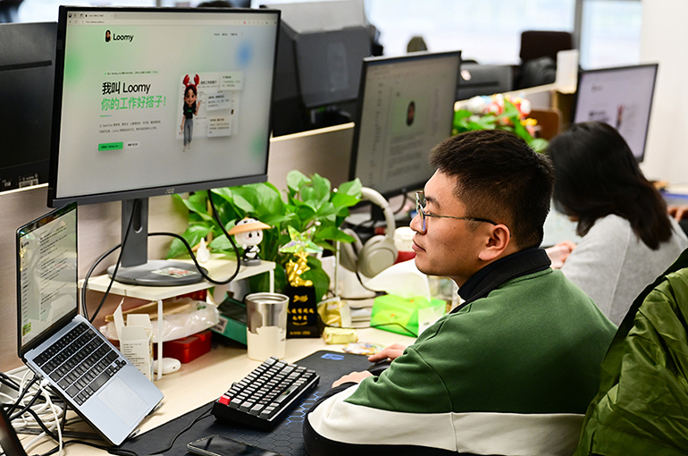 Chinese AI Team EvoMap Changes AI Agent's License After Accusing Silicon Valley AI Lab of Copying Code