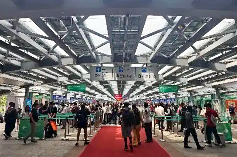 Mideast War Drives Surge in Global Demand for Chinese Renewables, Insiders Say