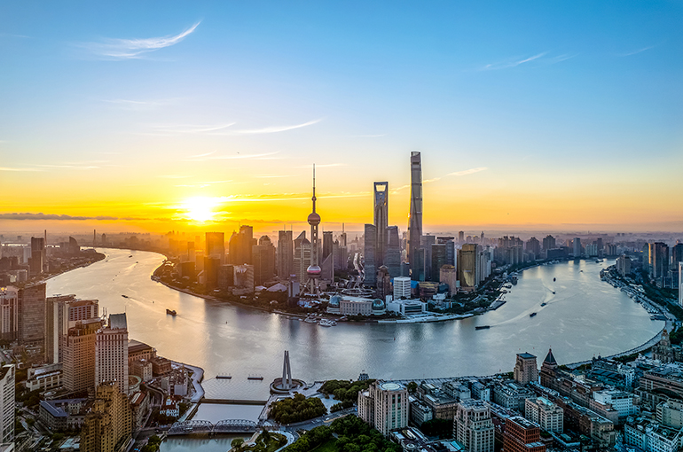 Shanghai's Economy Grows 5.9% in First Quarter at Fastest Pace in Five Years