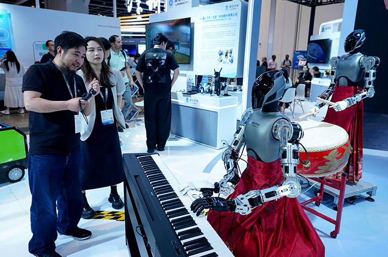 Hong Kong's AI Ecosystem Shifting Toward Large-Scale Adoption, Alibaba Exec Says