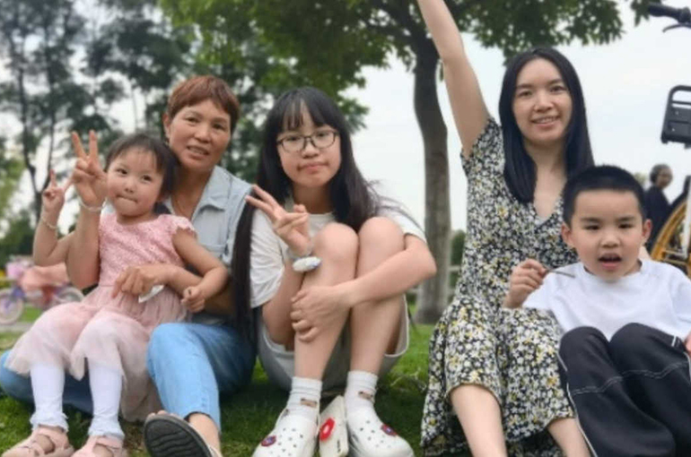 Mother-Daughter Trips, Girls’ Getaways Drive China’s Mother’s Day Travel Boom