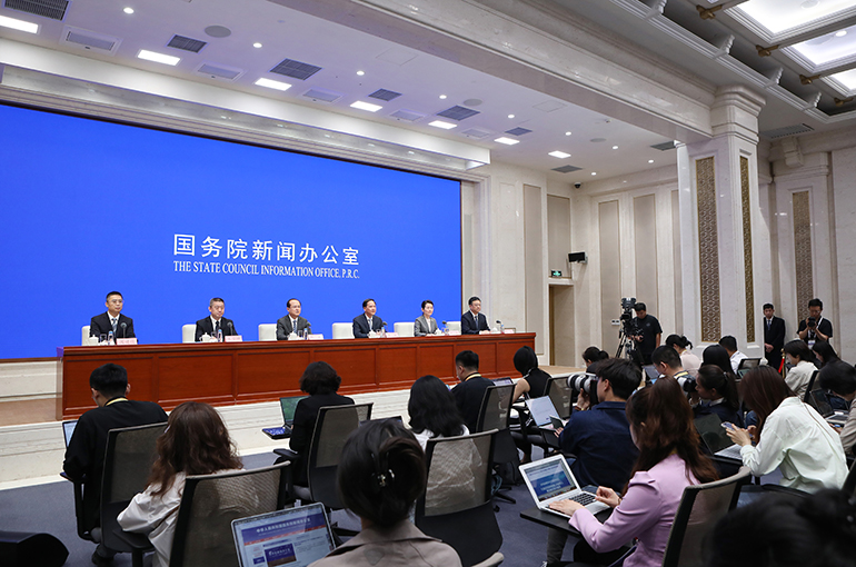 China Will Open Further Through 2030 to Entice Foreign Investment, Vice Minister Says