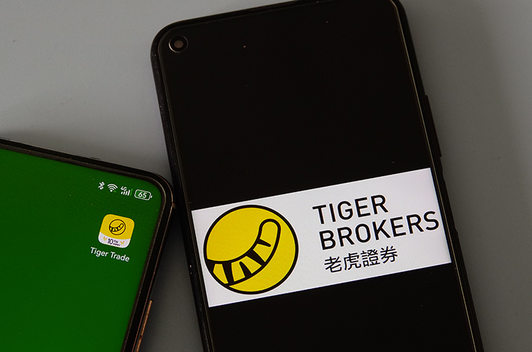 Tiger Brokers to Suspend Deposit, Buying Services for Existing Chinese Mainland Accounts