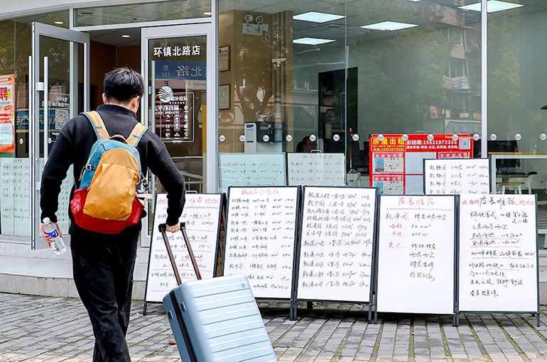 Young Job Seekers Help Drive Up Rents in China’s First-Tier Cities for Third Straight Month