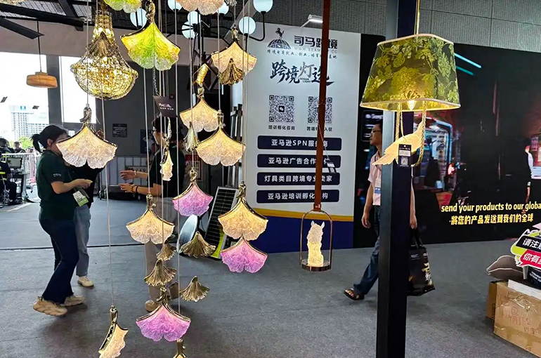As Small Parcels Era Ends, Chinese Sellers Look to AI, Branding, and Overseas Warehousing for Growth