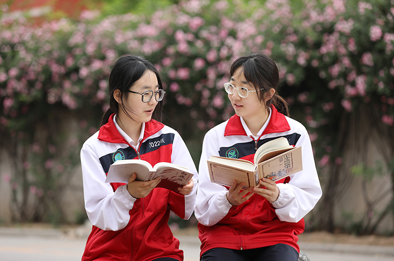 China to Expand Free Schooling, Weigh Lengthening Compulsory Education by 2030