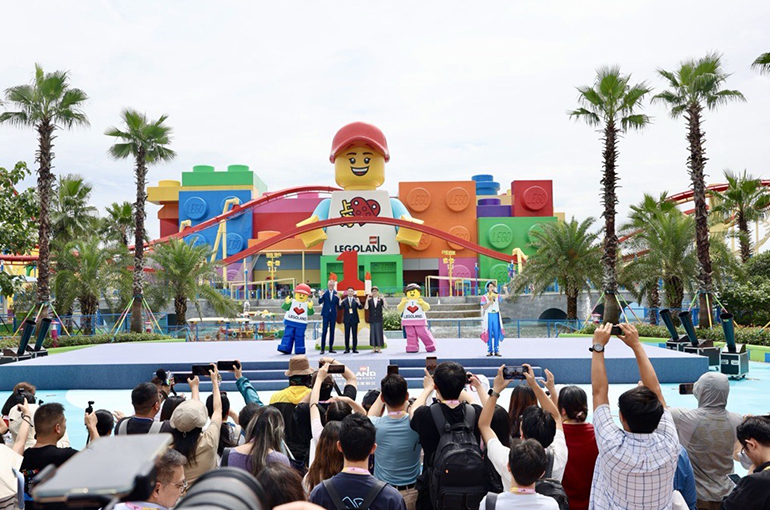 Shanghai Legoland Welcomes Record Over Two Million Visitors Within First Year