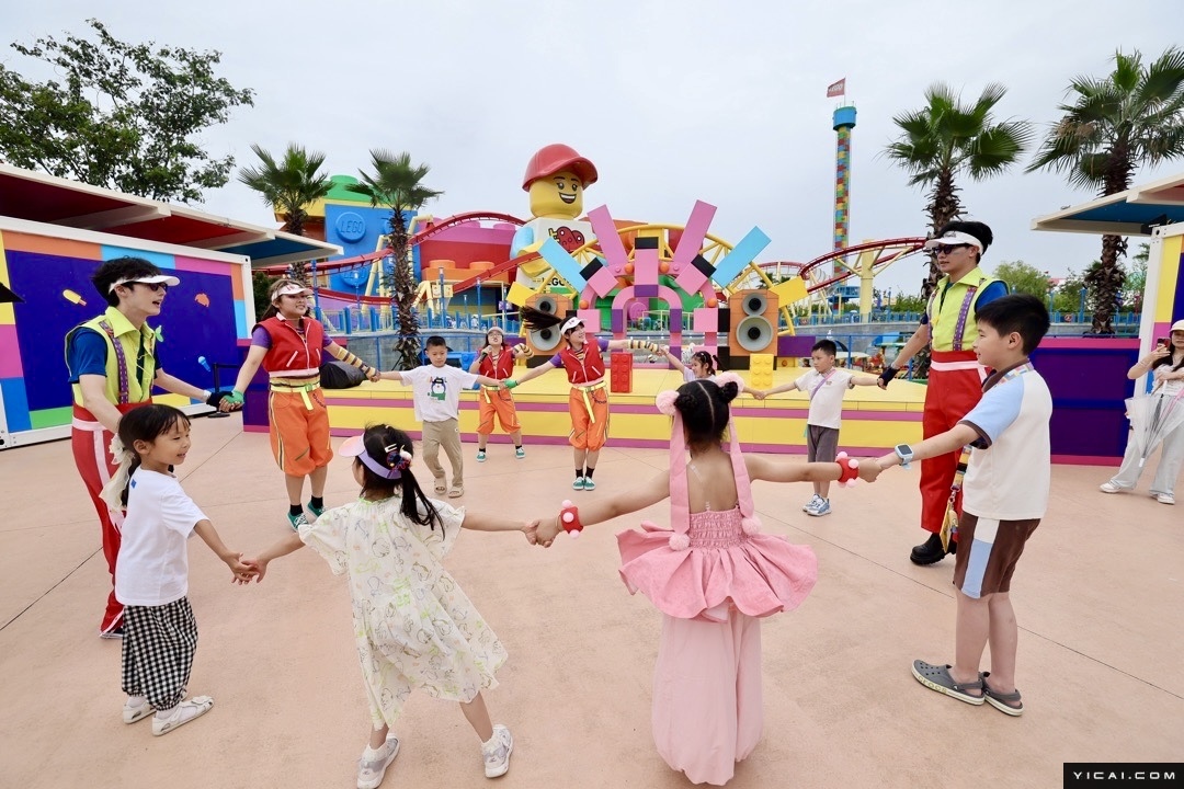 [In Photos] Shanghai Legoland Draws Over Two Million Visitors in First Year, Setting Global Record