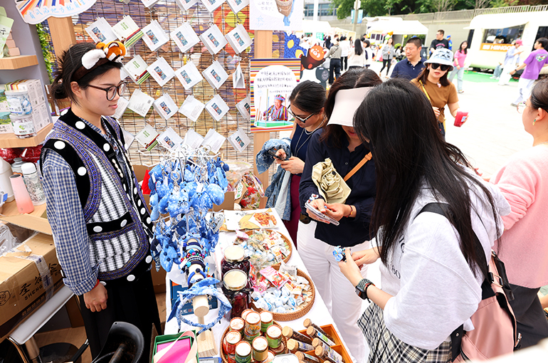 China to Form Modern Retail System by 2030