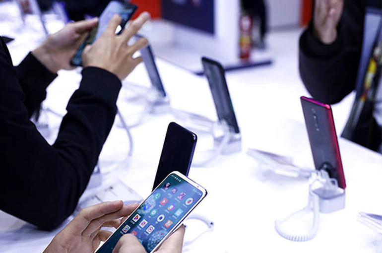 China Handset Shipments Fall for Fifth Straight Quarter as Memory Costs Rise, IDC Says