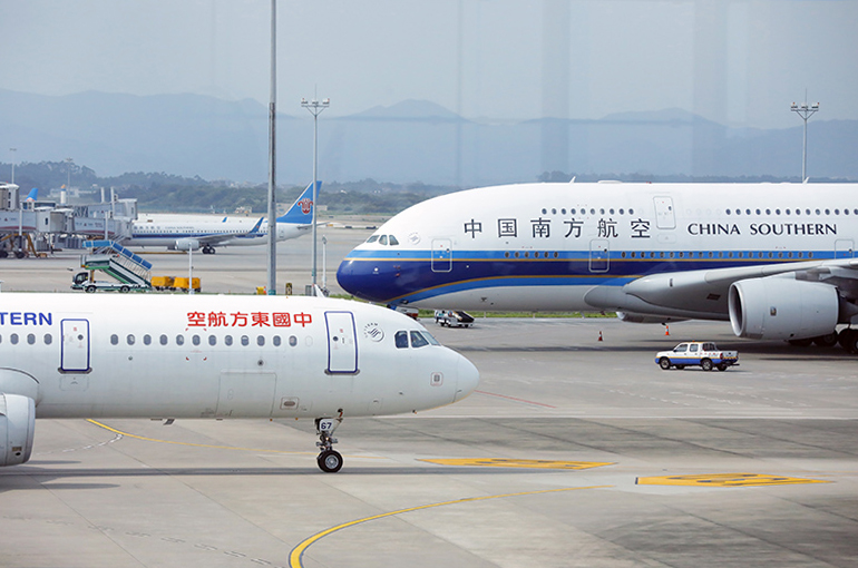 Soaring Jet Fuel Costs Wipe Out First-Quarter Profits at China's Top Three Airlines