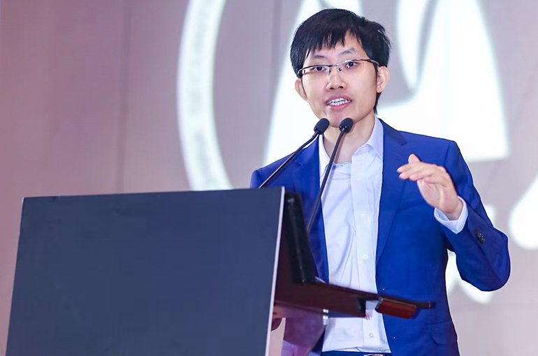 DeepSeek Founder Says China’s Biggest AI Gap With US Is Computing Resources