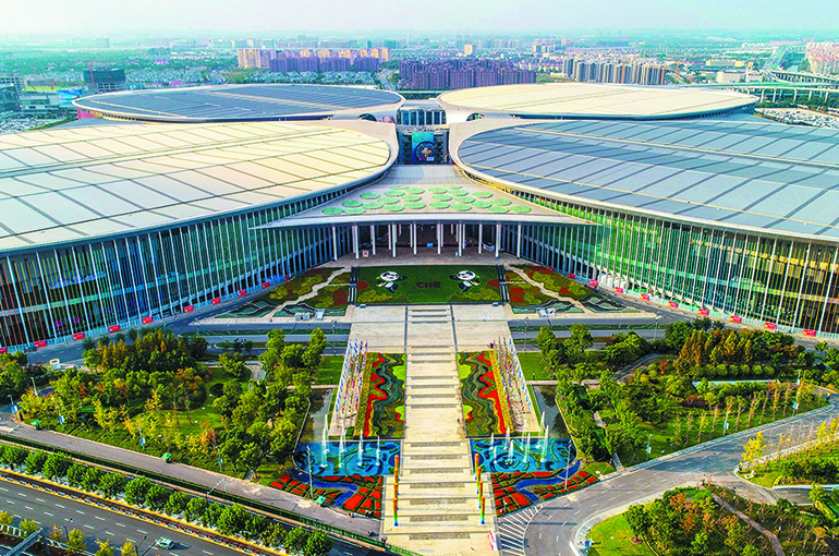 Over 1,200 Firms Already Confirmed to Take Part in This Year's CIIE, Official Says