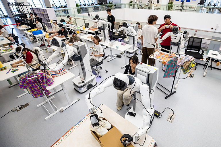 China's Hubei Province Opens Training Center to Meet Surging Demand for Embodied AI Talent