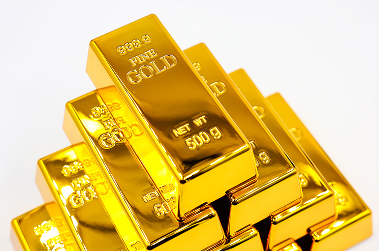 China Extends Gold-Buying Streak to 21 Months as Prices Retreat