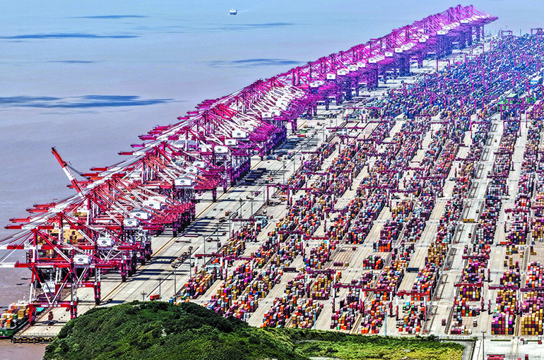 Shanghai Aims Services Trade to Top USD300 Billion by 2030