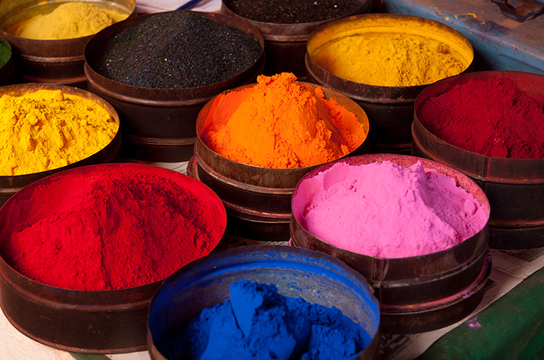Soaring Prices of Dye Intermediates Squeeze Downstream Firms' Profit Margins