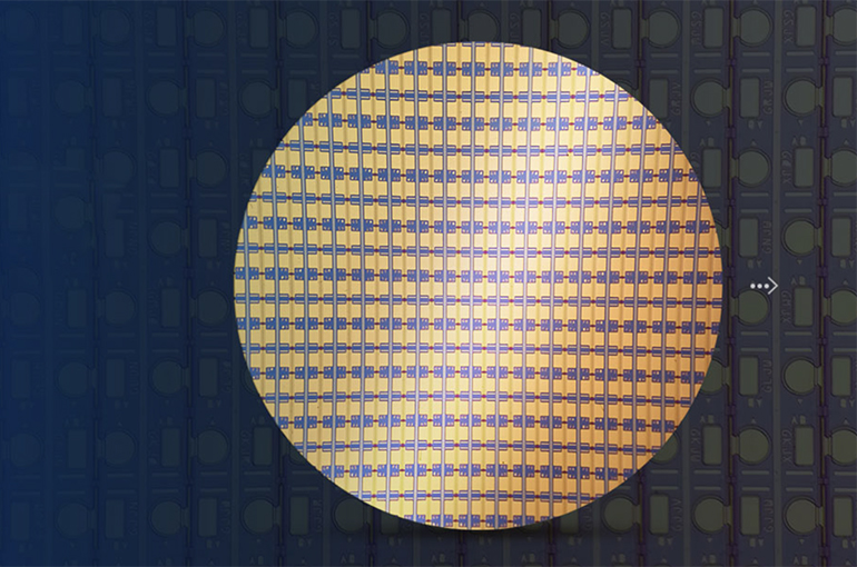 China's Yuanjie Jumps on USD637.5 Million Plan to Boost Laser Chip Capacity
