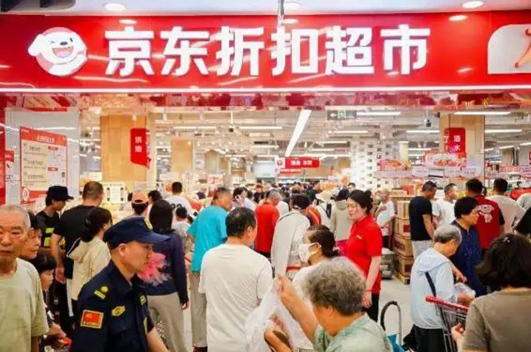China's JD.Com, Meituan, Alibaba Speed Discount Supermarket Expansion
