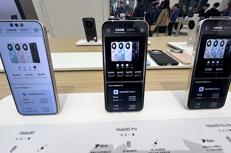 Huawei, Honor, Other Chinese Smartphone Makers Hike Prices by Up to 20% as Memory Costs Soar