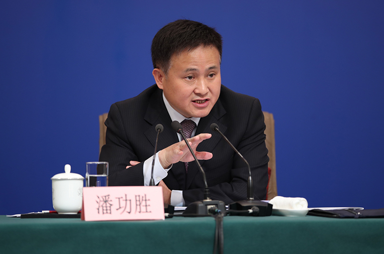 China Has No Intention to Weaken Yuan to Gain Trade Edge, PBOC Governor Says