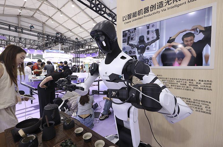[In Photos] New AI Economy Comes to Life at 2026 Inclusion Conference in Shanghai