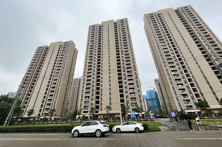Developers in Major Chinese Cities Roll Back Discounts, Raise Prices as Property Market Stabilizes