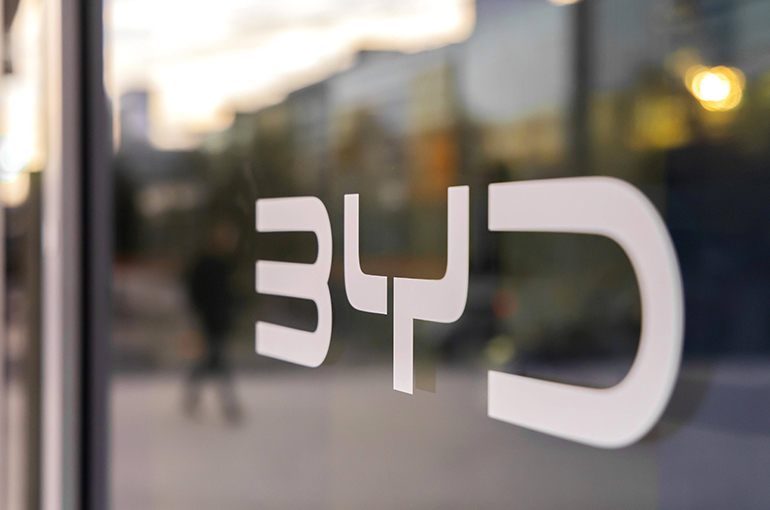 BYD’s Xi’an Factory Is Recruiting Over 8,000 Workers
