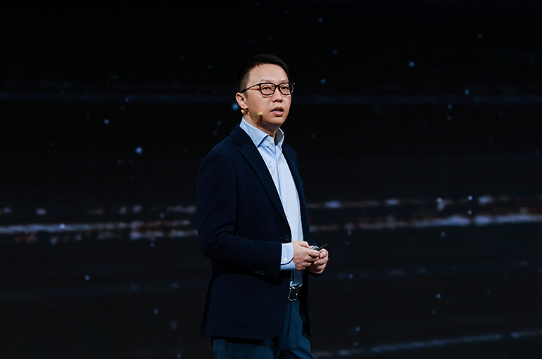 Alibaba CEO Says Machines Could Outthink Humans 1,000-Fold, Unveils Powerful New AI Chip