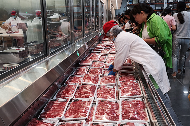 China's Beef Prices Reach Two-Year High as Supply Tightens