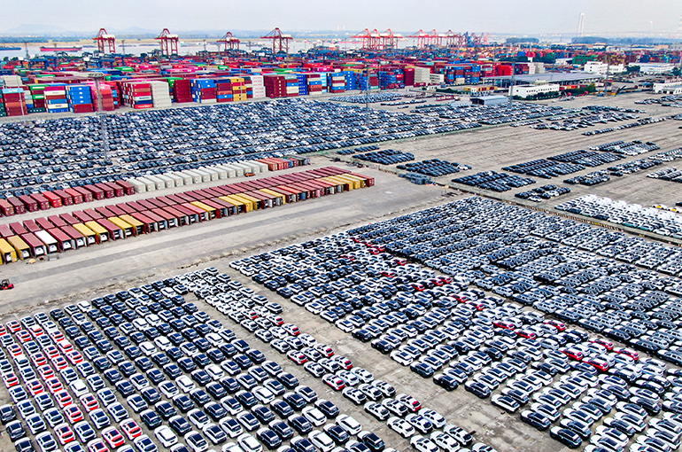 China to Slash Export Tax Rebates for NEVs From Next April