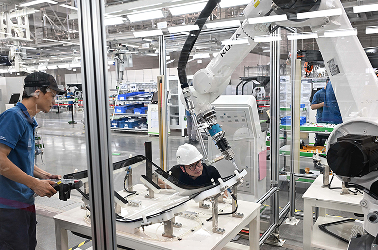 China Issues Guidelines to Mitigate AI's Impact on Jobs